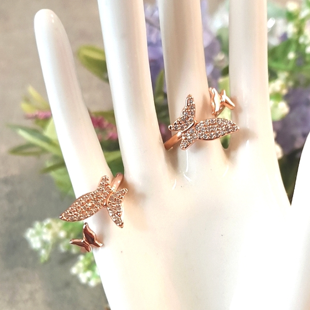 🦋2 Rose Gold Rhinestone Butterfly Adjustable Rings (6-7)🦋 - Picture 6 of 6